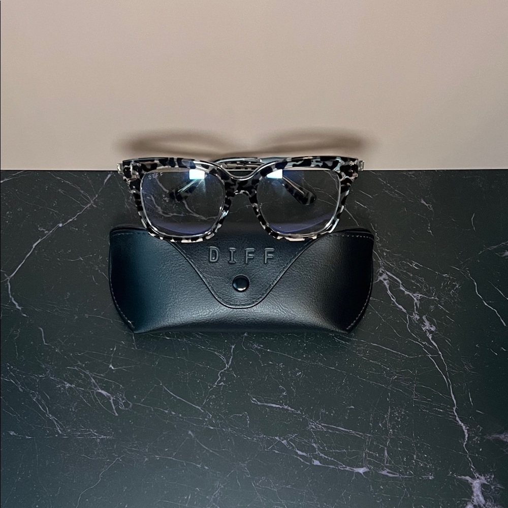 Diff Bella XS blue light glasses